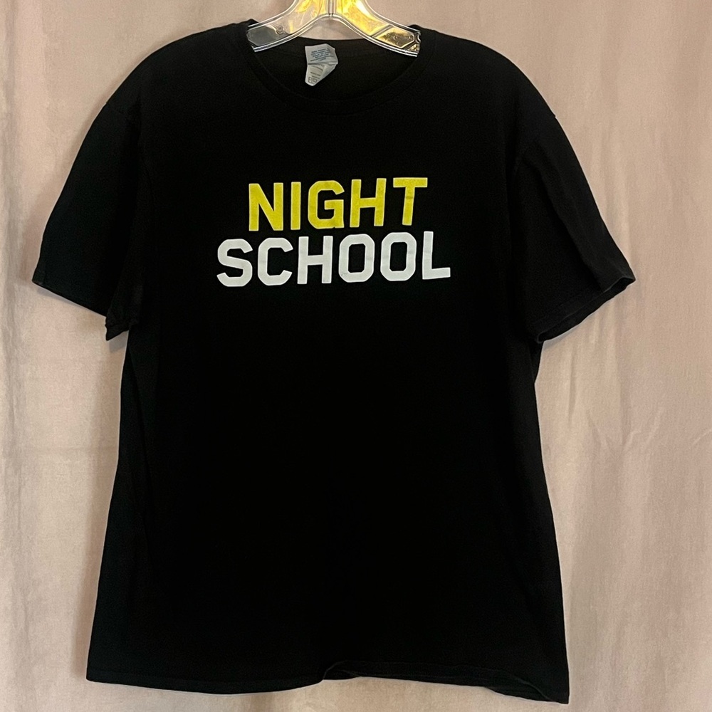 Delta Black Night School graphic tee men’s large #delta #deltaringspun